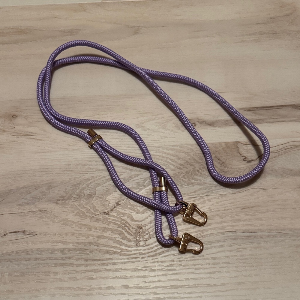 The CAEP crossbody adjustable phone strap